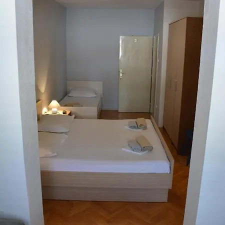 Rusendic Makarska